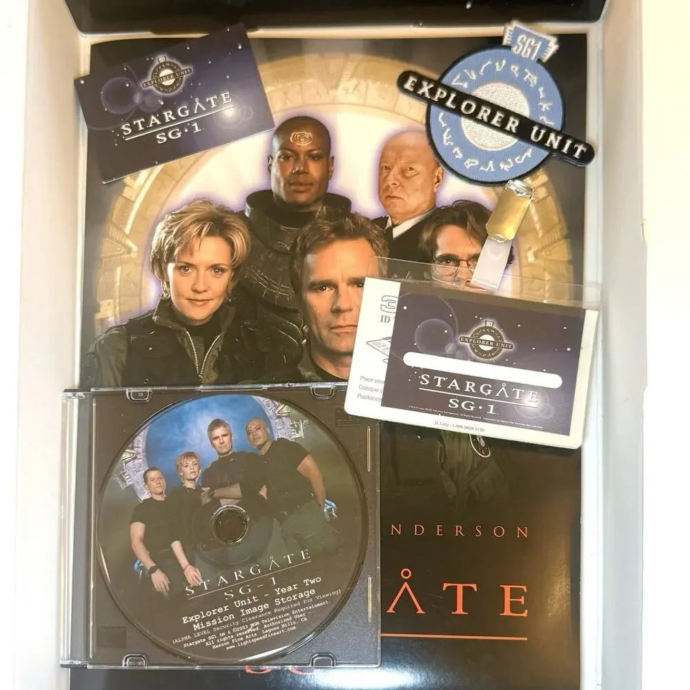 Stargate SG-1 Explorer Unit Field Pack 2003 CD-ROM Set Missing Pin & Keyring